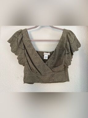 Urban romantics Olive Crop Top